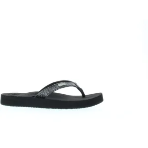 Reef Star cushion sassy