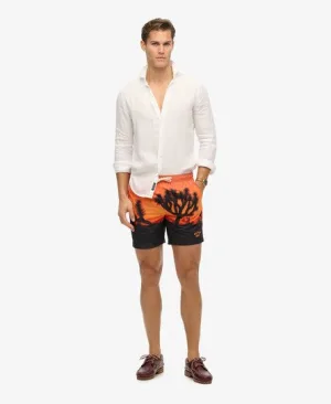 Superdry Mannen Gerecyclede Zwemshort met Fotoprint – 43 cm Oranje