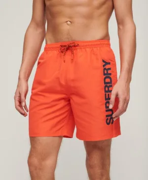 Superdry Mannen Gerecycled Zwemshort met Sportprint – 43 cm Rood