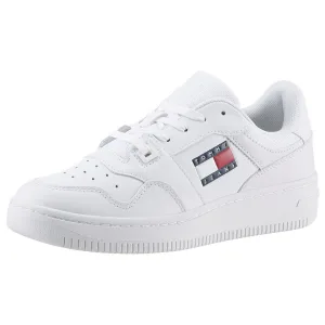 TOMMY JEANS Plateausneakers TJW RETRO BASKET ESS vrijetijdsschoen, lage schoen, veterschoen met zijlogo-vlag