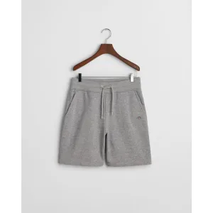 Gant Sweatshort REG SHIELD SWEAT SHORTS met een kleine logo-borduur onder de insteekzak