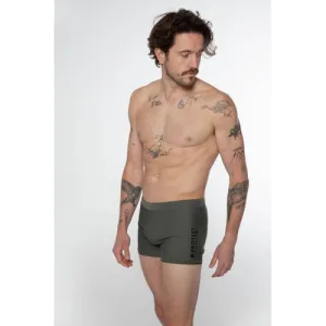 Protest zwemboxer CARST groen