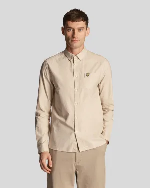 Men’s Lyle And Scott Regular Fit Light Weight Oxford Shirt in Cream