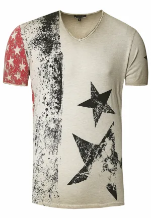 USA T-shirt met sterren en strepen en V-hals in gebruikte look