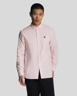 Men’s Lyle And Scott Regular Fit Light Weight Oxford Shirt in Pink
