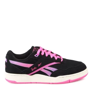 Meisjes Reebok Juniors X Barbie BB 4000 II Sneakers in zwart roze