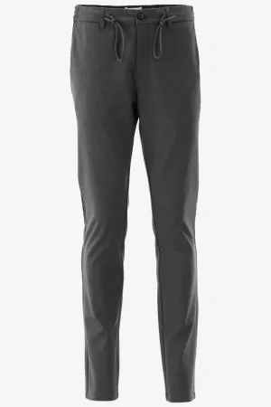 Dstrezzed chino caster