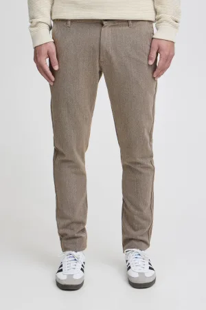 Solid slim fit chino TOFrederic lichtbruin
