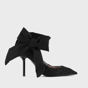 Emporio Armani Strikhakken voor dames in Zwart