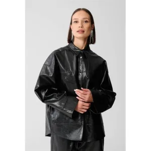 Shoeby imitatieleren blouse zwart