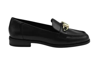 – Laced Flat Shoes With Gold Accent in zwart