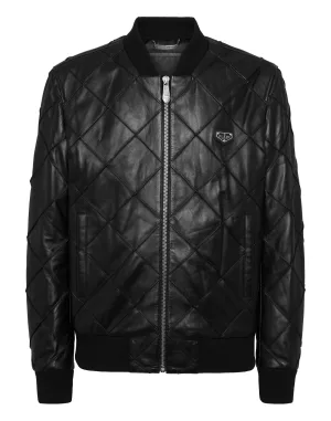 Leren bomber