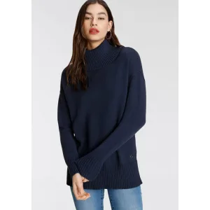 Tamaris Coltrui in nonchalante vorm met zijdelingse slitten