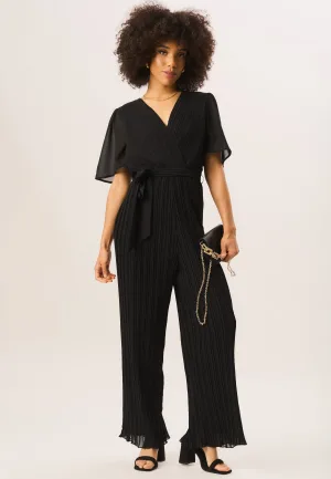 Geplooide jumpsuit met riem en overslag met hoekige mouwen