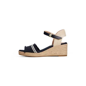 Tommy Hilfiger Sleehaksandaaltjes FRINGE CANVAS MEDIUM WEDGE , plateau, zomerschoen, riemsandaal met strepen