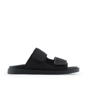 Emporio Armani Unisex gewone sandalen voor volwassenen (Zwart)