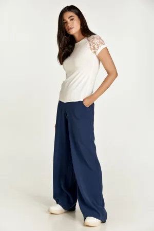 Ecru top met korte kanten mouwen