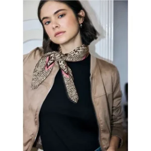 Street One Studio Dames Leo satijnen bandana in Beige