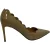Valentino Garavani pumps met geschulpte puntige neus in beige lakleer