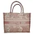 Dior Medium Book Tote Toile de Jouy geborduurde tas in roze canvas