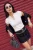 TRENDYOLMİLLA Dames Ecru Gestreept Kort Getailleerd Blouses
