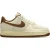Nike Air Force Sneakers Heren – Bruin –