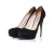 Prada zwarte suède plateau pumps.
