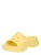 Crocs Muiltjes ‘Bae’  pasteelgeel