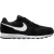 Nike MD Runner 2 platte sportschoenen voor dames (Zwart, Wit)