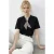 Basis Crew Neck T-Shirt met Accessoire Detail