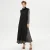 Lichte asymmetrische poncho