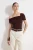 TRENDYOLMİLLA Dames Bruin Effen Kort Getailleerd Blouses