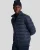 Donker marineblauw gewatteerd jack met trechterhals van Lyle & Scott