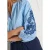 LOLALIZA gestreepte blouse met borduursels – lichtblauw