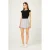 Shorts met overslag aan de voorkant en knoopdetails