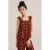 WE Fashion blousetop met stippen donkerbruin