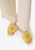Wittchen Dames leren slippers met decoratieve gele bloemen, natuurlijk leer