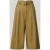 Style Icon Collection Bermuda’s van mix van katoen en linnen met riem curated by Anna Schürrle