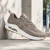 Q1905 Sneaker enkhuizen taupe/ wit