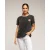 T-shirt met een margrietjesprint op de voorkant en de tekst “have a good day” op de rug