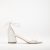 Illy Laag Block Hak Sandalen with Pearls