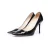 Jimmy Choo Pumps van lakleer in het zwart.