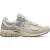 New Balance 2002R Sneakers Heren – Beige –