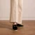 Manfield – Dames – Zwarte suède loafer met goudkleurig detail –