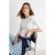 TRENDYOLMİLLA Dames Ecru Effen Kort Getailleerd T-shirts