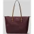 Lauren Ralph Lauren Handtas in de hand met logodetail model ‘KEATON’
