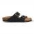 Tamaris herenslippers van zwart leer met instapzool en voetbed.