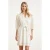 Smashed Lemon Witte broderie jurk met v-hals en strikceintuur |