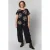 Gozzip Plus Size gebloemd T-shirt – zwart