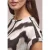 Street One Dames Blouse met overhangende schouders en getapete details in Bruin